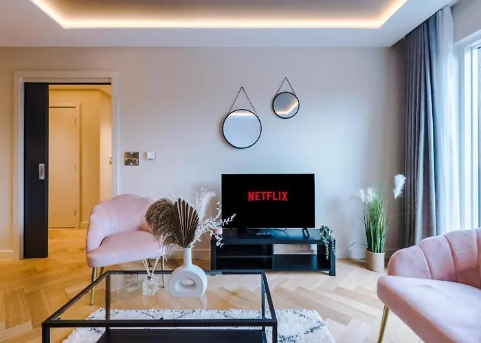 Апартаменты Winter Sale! Lovely Abode - Sleeps 6