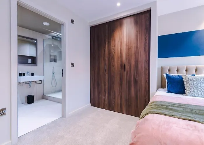 Winter Sale! Lovely Abode - Sleeps 6 Апартаменты *