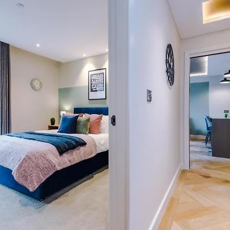 Exquisite Abode Sleeps 6! Apartment *