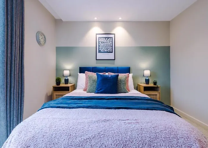 شقة Winter Sale! Lovely Abode - Sleeps 6 *