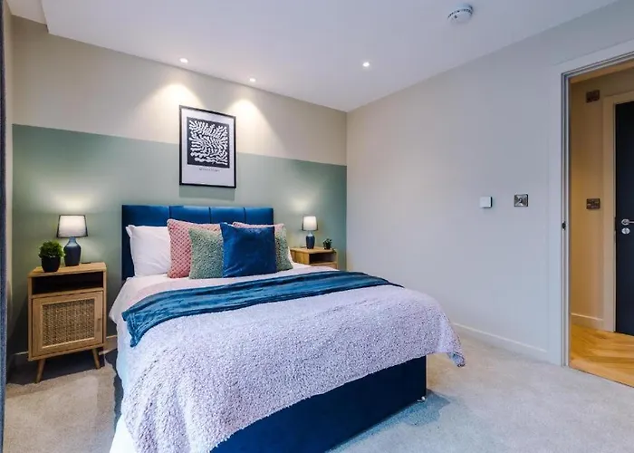 Winter Sale! Lovely Abode - Sleeps 6 公寓