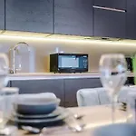 Exquisite Abode - Sleeps 6 * York