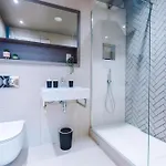 Exquisite Abode - Sleeps 6 Lägenhet York